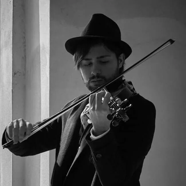 Header header_picture_3